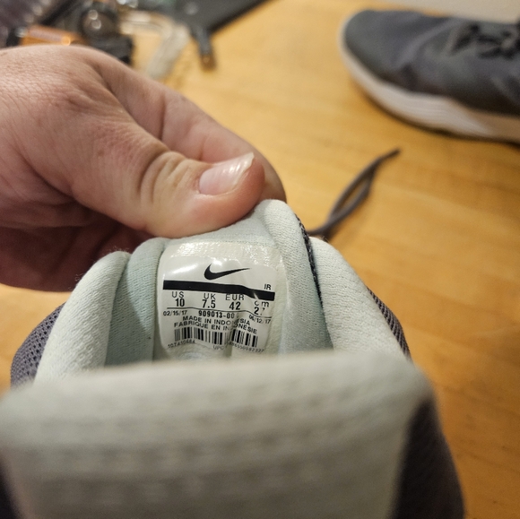 Nike Shoes Womens Size 10 City Trainer Training Sneakers Gray Mesh Low Top - Picture 5 of 5